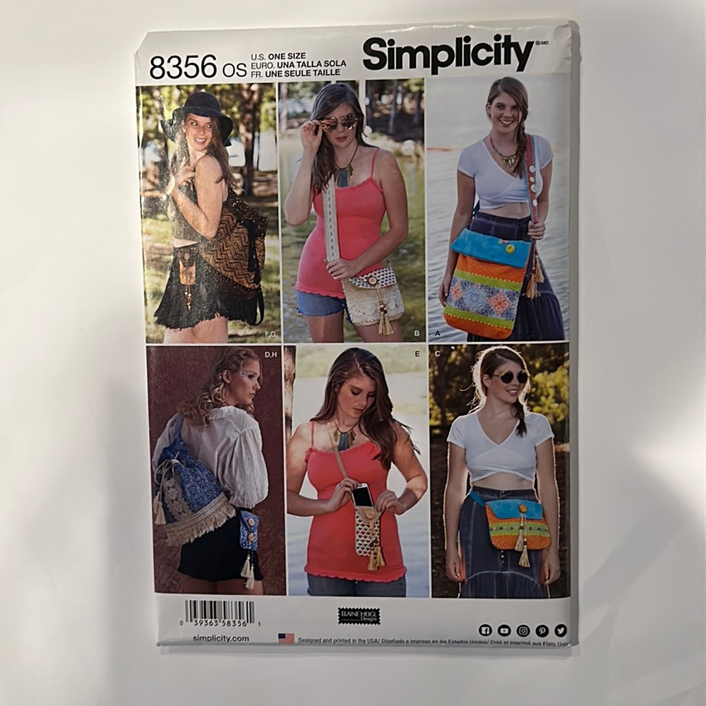 Brand new Simplicity 8356 Pattern Festival Bags